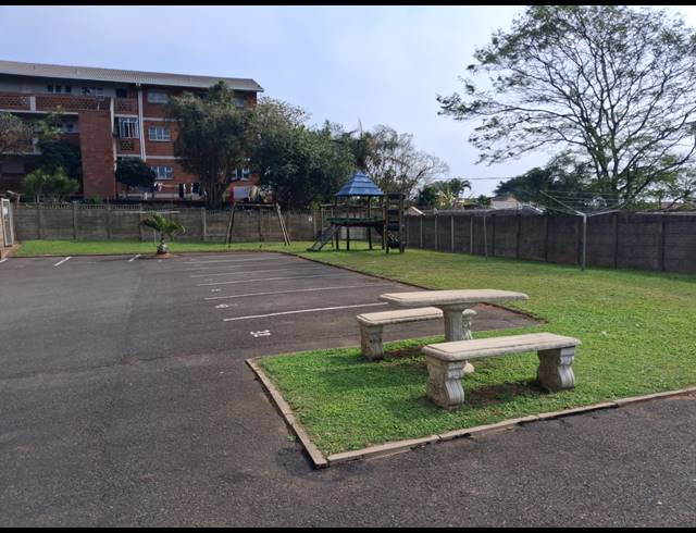 2 BEDROOM APARTMENT FOR SALE IN BLUFF